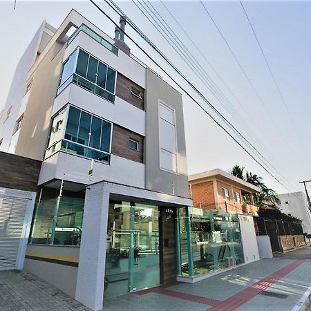 Lindo Apto, 50Metros Do Mar, Ideal Para Familias Florianópolis Buitenkant foto